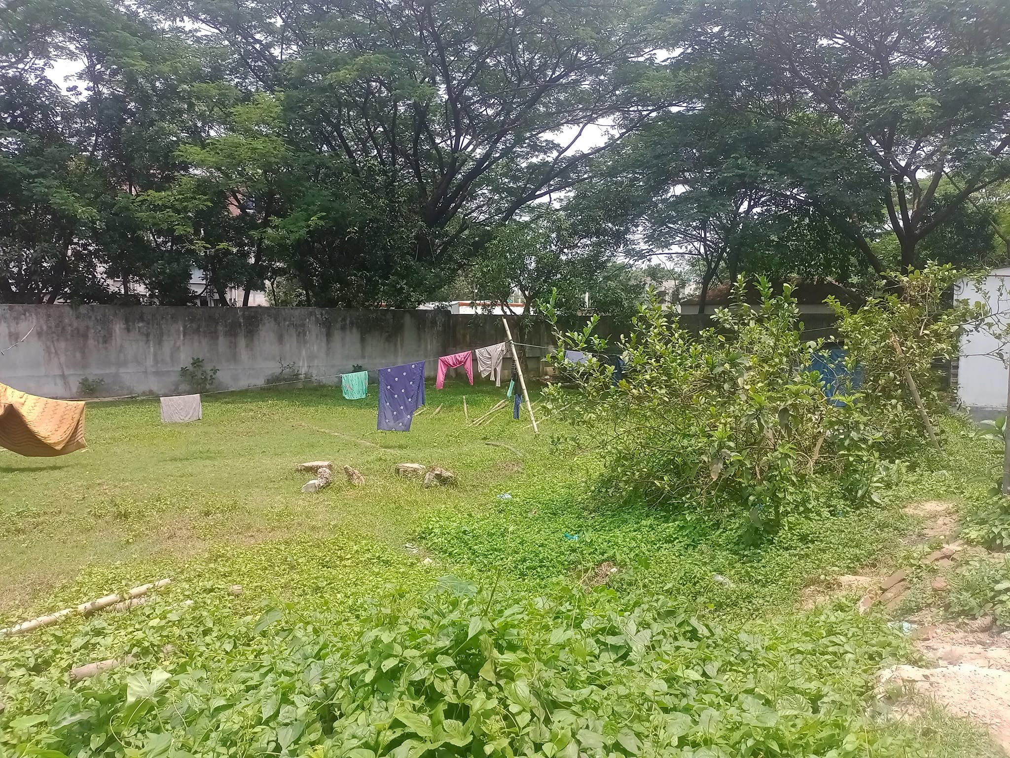 জমির পরিমান ১৫ কাঠা। উত্তর খান গোবিন্দপুর  মৌজা